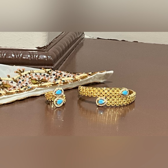 Gold Bracelet & Ring Set Turquoise Teardrop Stones Traditional Statement Jewelry - Picture 7 of 7
